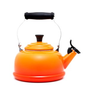 Chaleira Tradicional com Apito Le Creuset Laranja 1,6 Litros