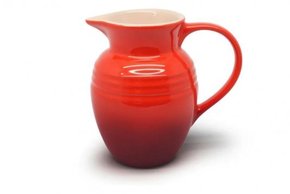 Jarra Le Creuset Vermelha 600ml