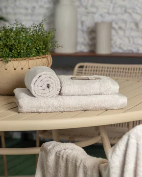 Jogo 3 Peças Banhão e Rosto Modena LCL Home By Trussardi Gelo