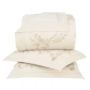 Kit 03 Peças Colcha Queen Adeline Buddemeyer Luxus Amendoa 2,82 x 2,61 m