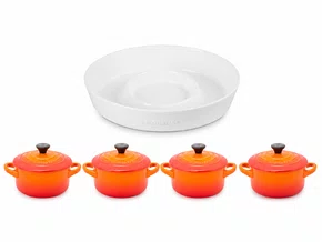 Kit Prato de Aperitivo Branco e 4 Mini Cocottes Laranja Le Creuset