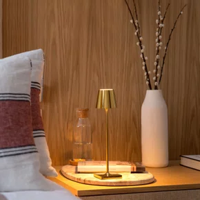 Luminária Recarregável Poldina Micro Zafferano Itália Ouro Brilho