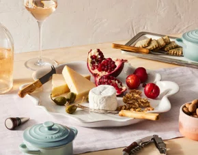 Prato de Servir Ruffle Le Creuset Branco 36cm