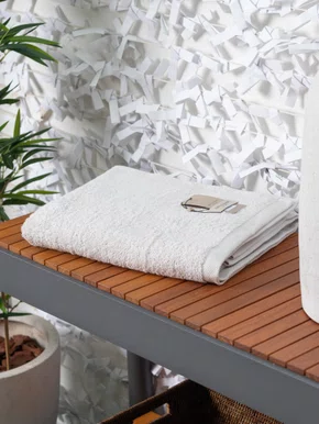 Toalha Banhão Modena 0,86 x 1,50m LCL Home By Trussardi Gelo
