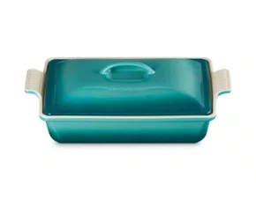 Travessa Retangular em Cerâmica com Tampa Heritage Le Creuset Bleu Riviera 33 cm