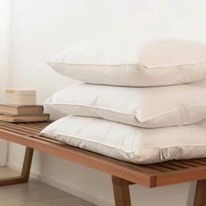 Travesseiro Sono Leve 233 Fios Trussardi 50 x 70 cm