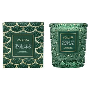 Vela Pote de Vidro +40H Noble Fir Garland Voluspa