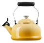 Chaleira Tradicinal com Apito Le Creuset Camomille 1,6L
