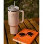 Copo Quencher Térmico com Canudo Stanley Rose Quartz 1,18 litros