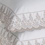 Fronha Brezza 300 Fios Trussardi Branco e Legno 50 x 70 cm