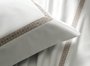 Jogo de Cama Queen Ariani 300 Fios Trussardi Branco e Legno 2,40m X 2,60m