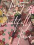 Livro Living Beautifully In Paris