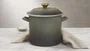 Panela Stock Pot Pegador Dourado Le Creuset Thyme 22 cm
